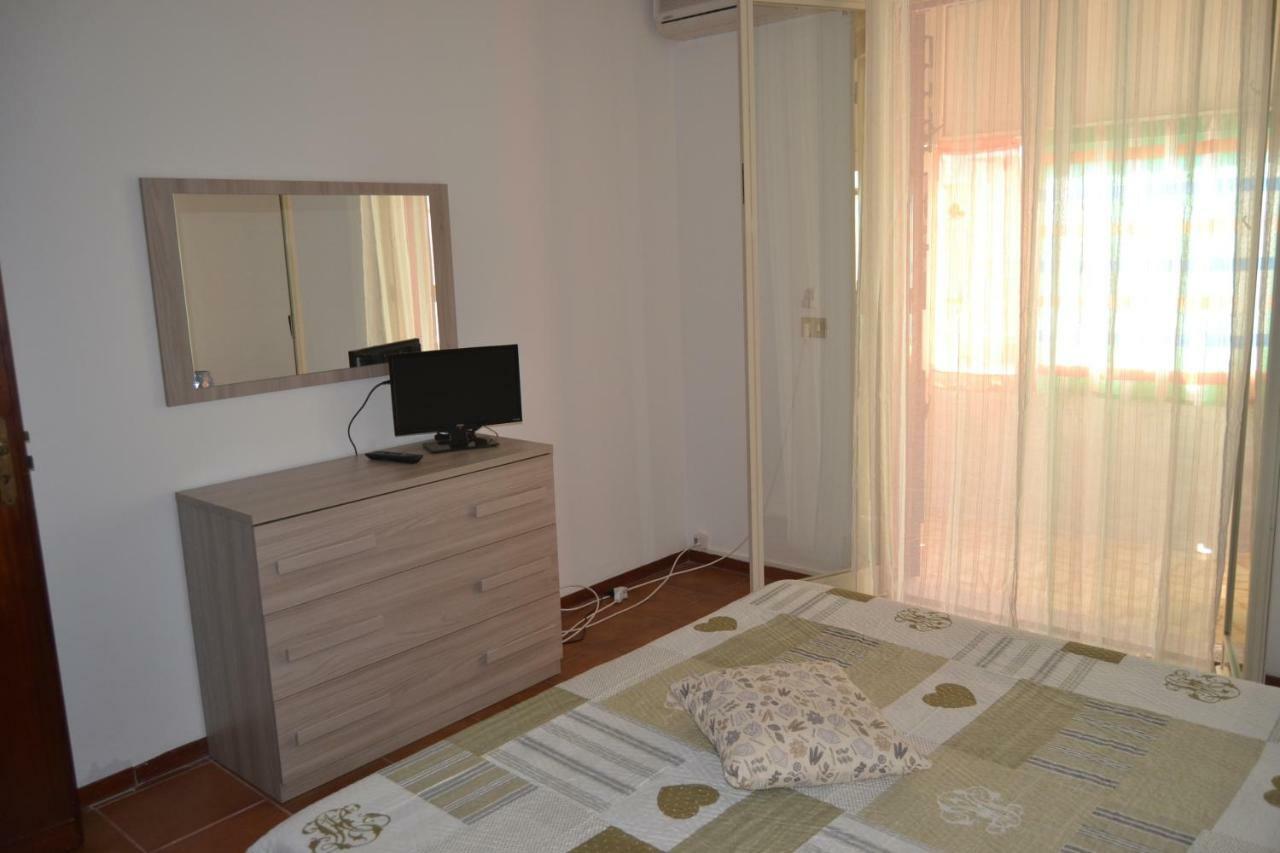 Tulipano 7 Apartman Mascali Kültér fotó