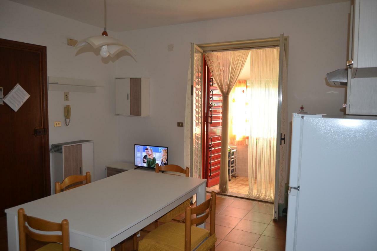 Tulipano 7 Apartman Mascali Kültér fotó