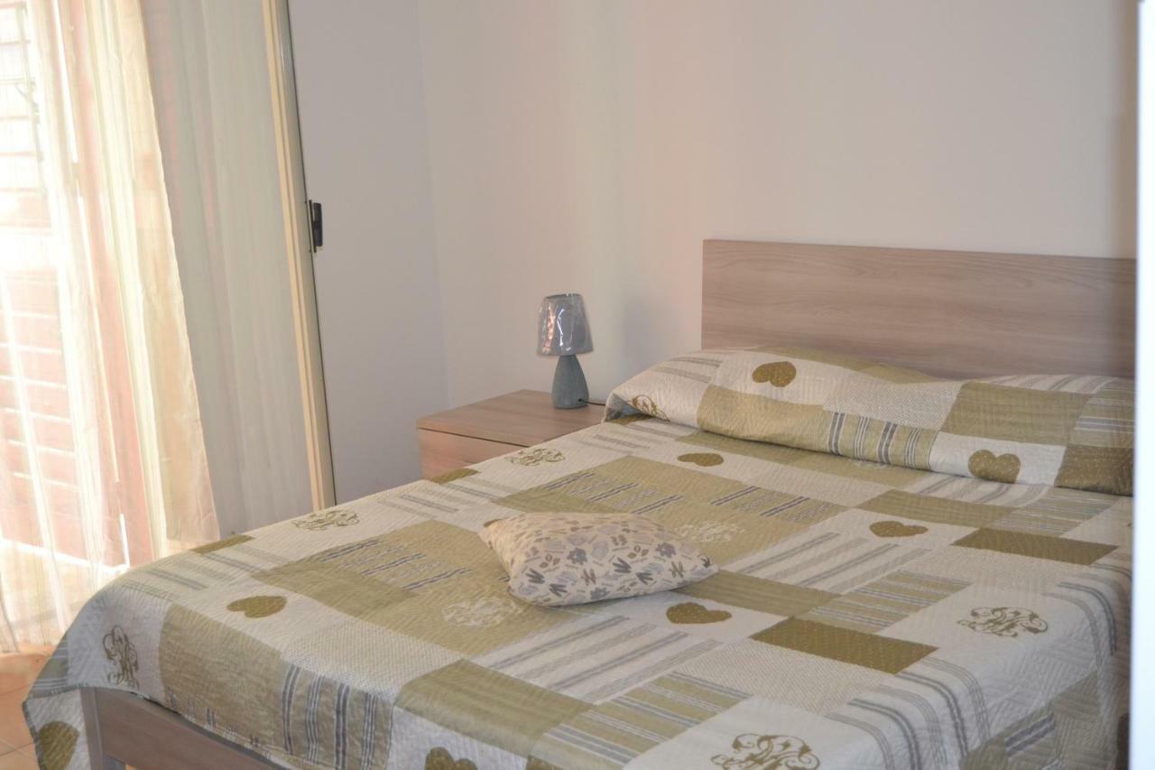 Tulipano 7 Apartman Mascali Kültér fotó