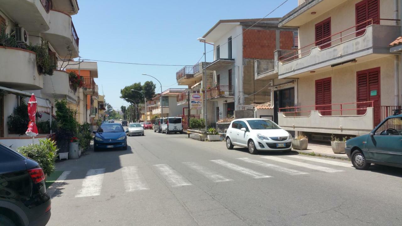Tulipano 7 Apartman Mascali Kültér fotó